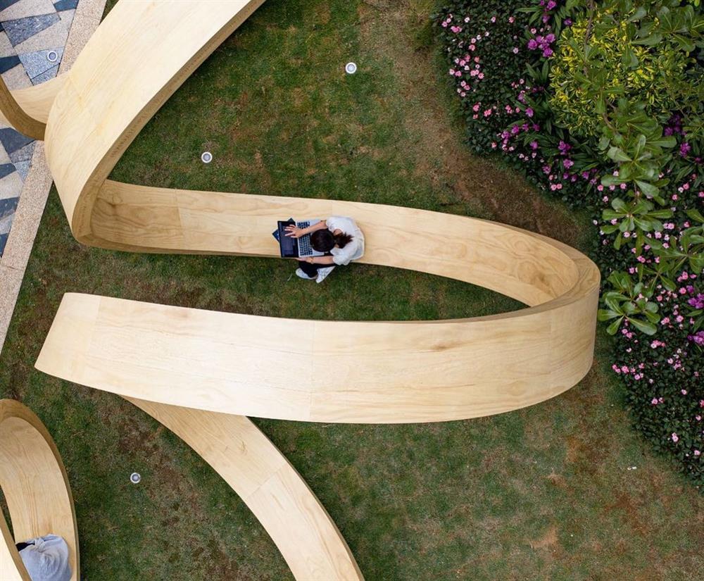 英國設計師paul cocksedge打造香港「Time Loop」裝置藝術05