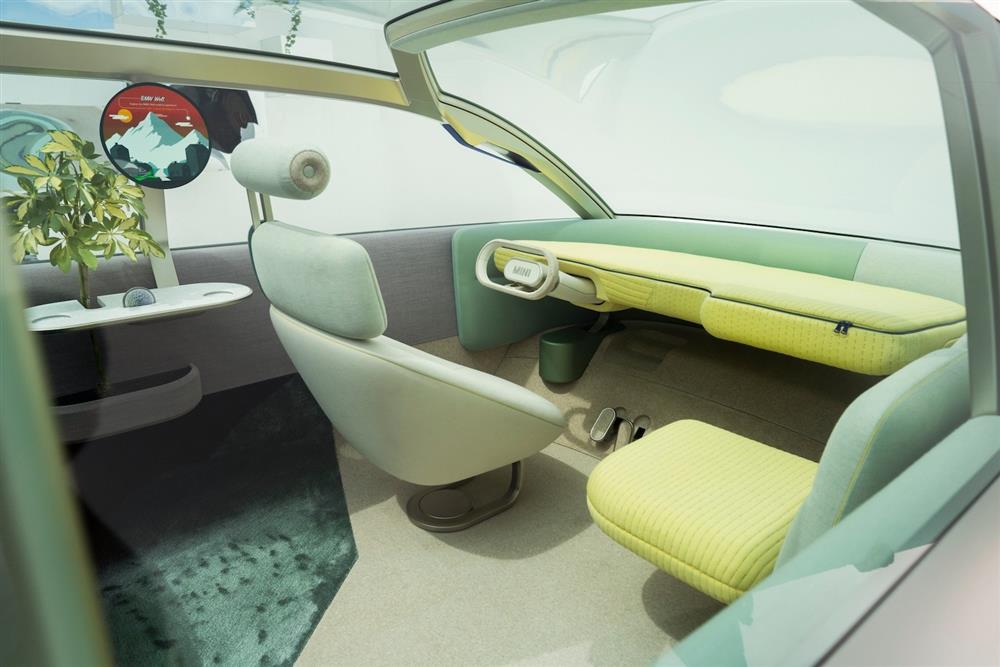 P90427126_lowRes_mini-vision-urbanaut