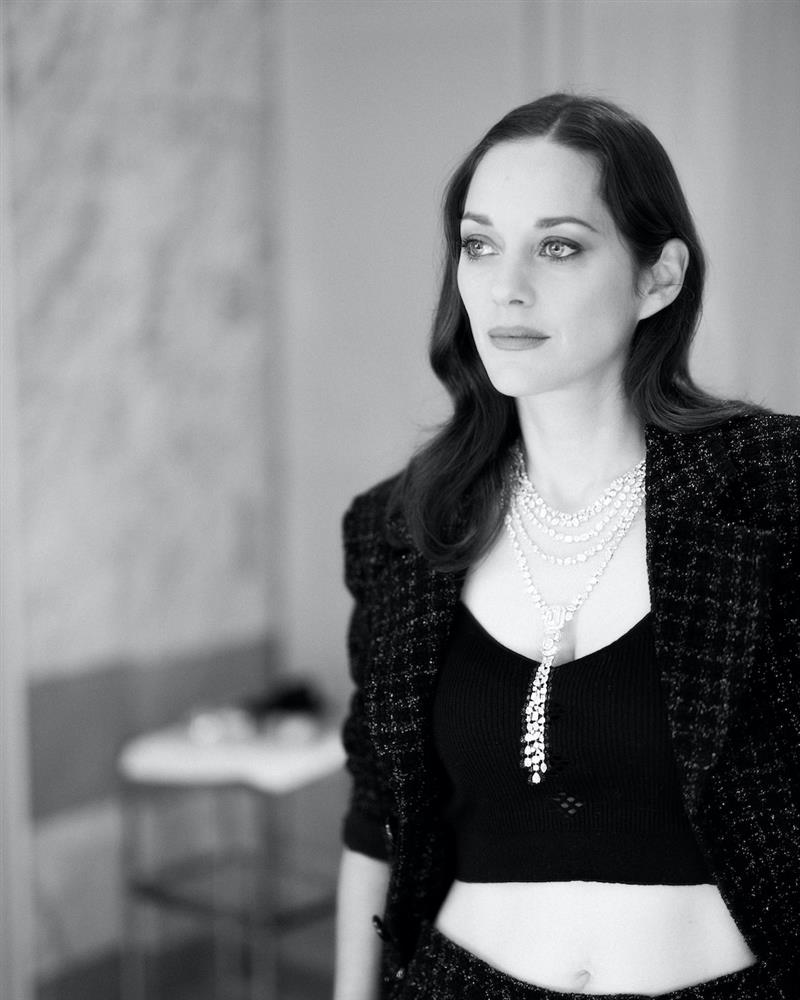 chanel_marion-cotillard_chanel_dinner_launch_high-jewelry-22collection-n522_6-HD