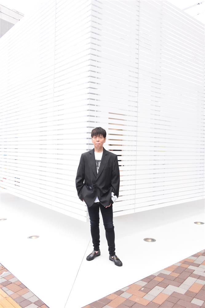 佐藤可士和設計「THE TOKYO TOILET」計畫中的「WHITE」公共廁所kawsiwasato-toilet-002