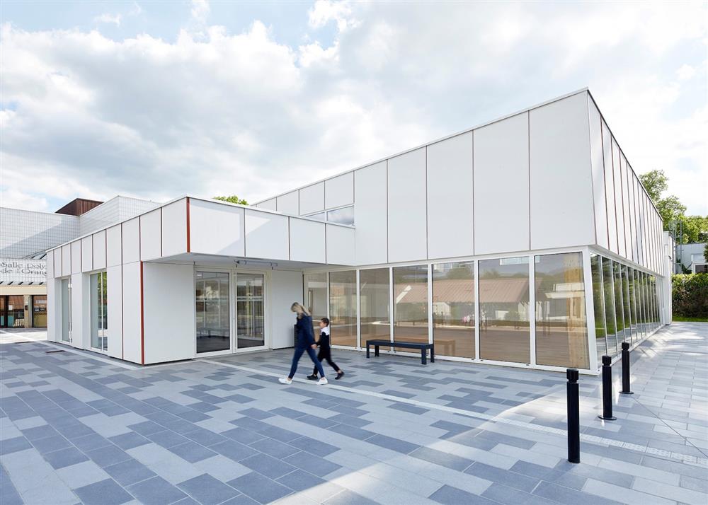 巴黎以大麻為原料建造的Pierre Chevet體育館！永續建材「麻凝土」首次融入法國公共設施