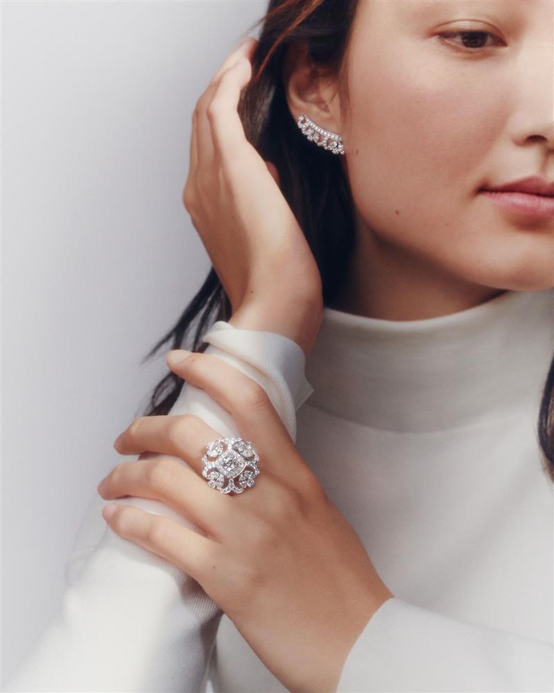 De Beers「Reflections of Nature高級珠寶展」 De Beers「Reflections of Nature高級珠寶展」