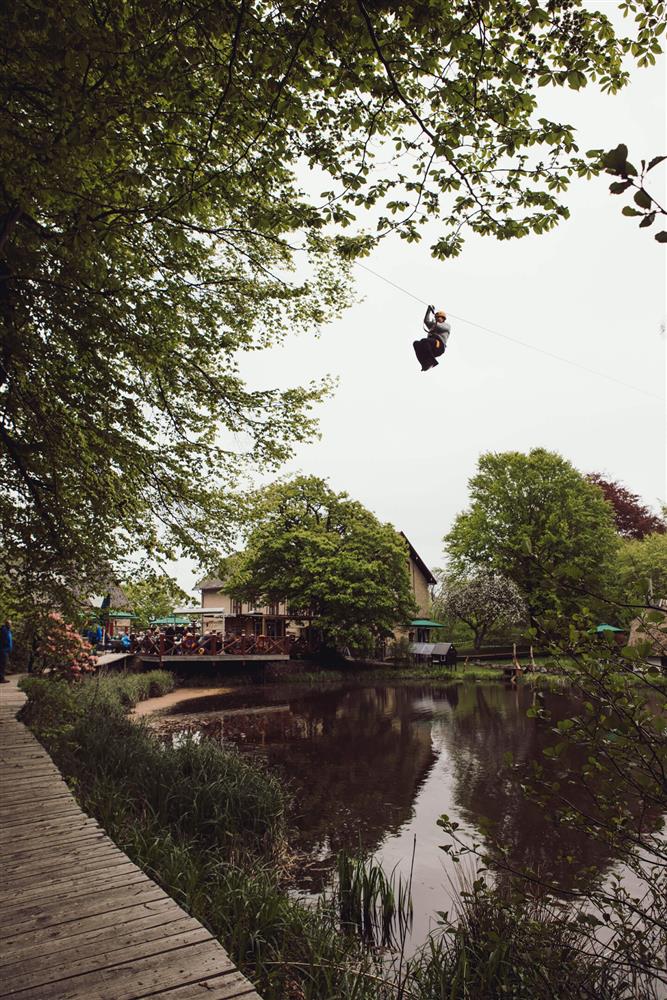 37A3750-uai-1440x2159