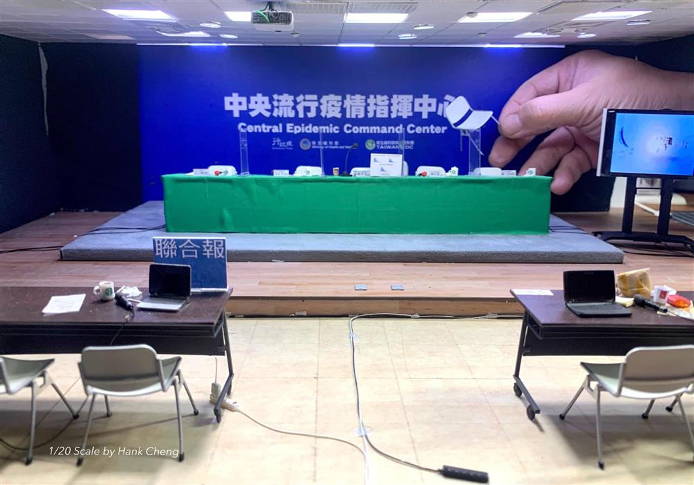 鄭鴻展打造疫情指揮中心微縮模型 鄭鴻展打造疫情指揮中心微縮模型