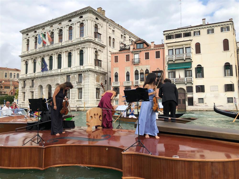 小提琴船Noah’s Violinㄅ