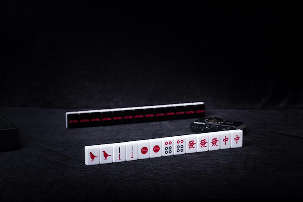 【新聞圖片9】將攝影元素融入“國粹” 徠卡2021金秋限定麻將禮盒 【新聞圖片9】將攝影元素融入“國粹” 徠卡2021金秋限定麻將禮盒