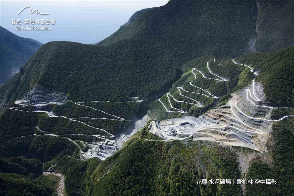 Story Wear X 看見.齊柏林基金會聯名系列「為海洋發聲的故事衣」 Story Wear X 看見.齊柏林基金會聯名系列「為海洋發聲的故事衣」