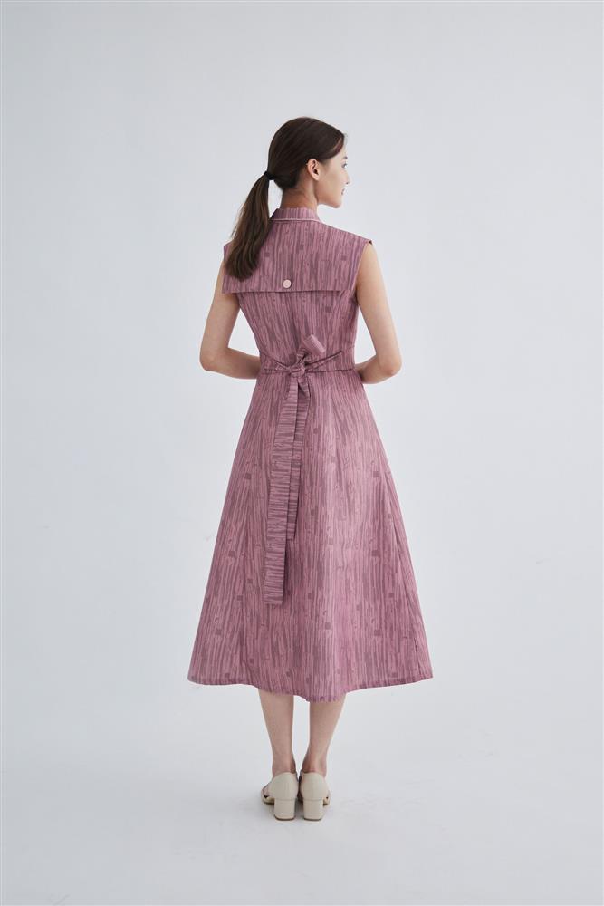 APUJAN詹朴操刀2021國慶迎賓人員服裝