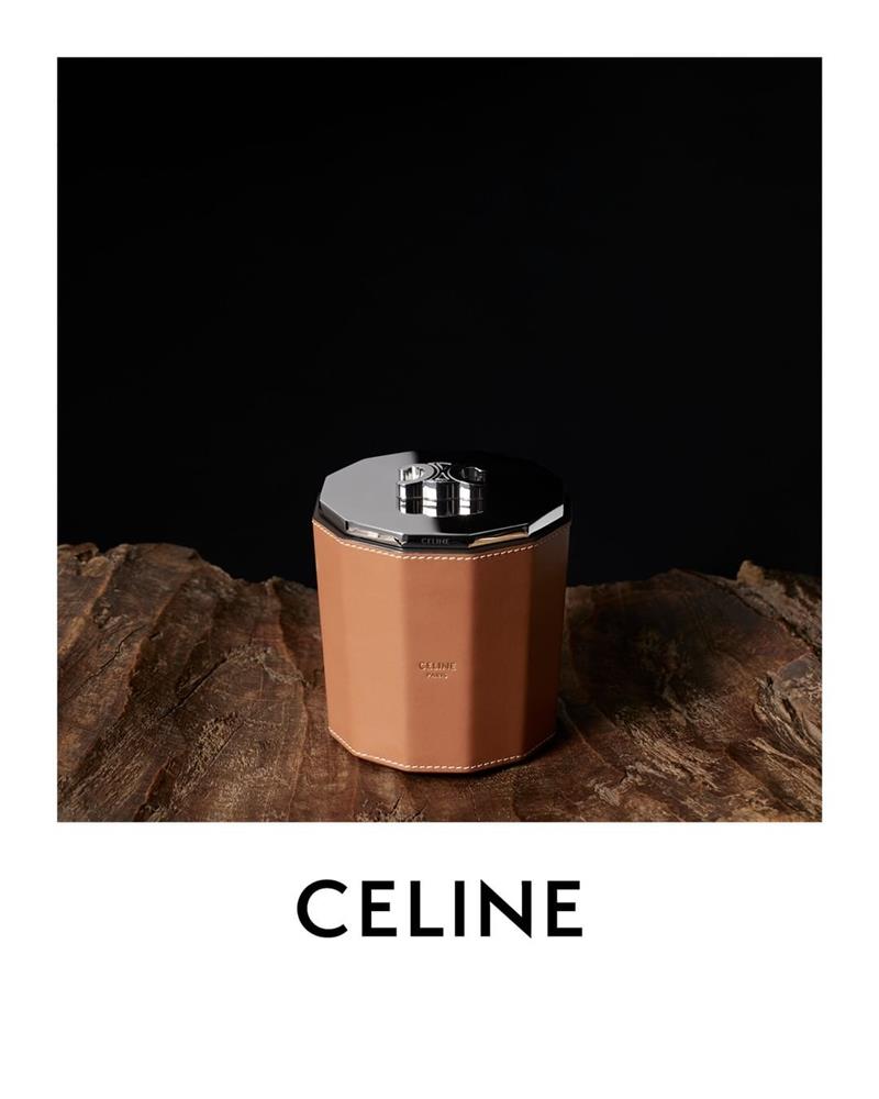 CELINE首款「高訂香氛蠟燭」系列登場！建築感線條、經典Triomphe Logo共構絕美瓶身