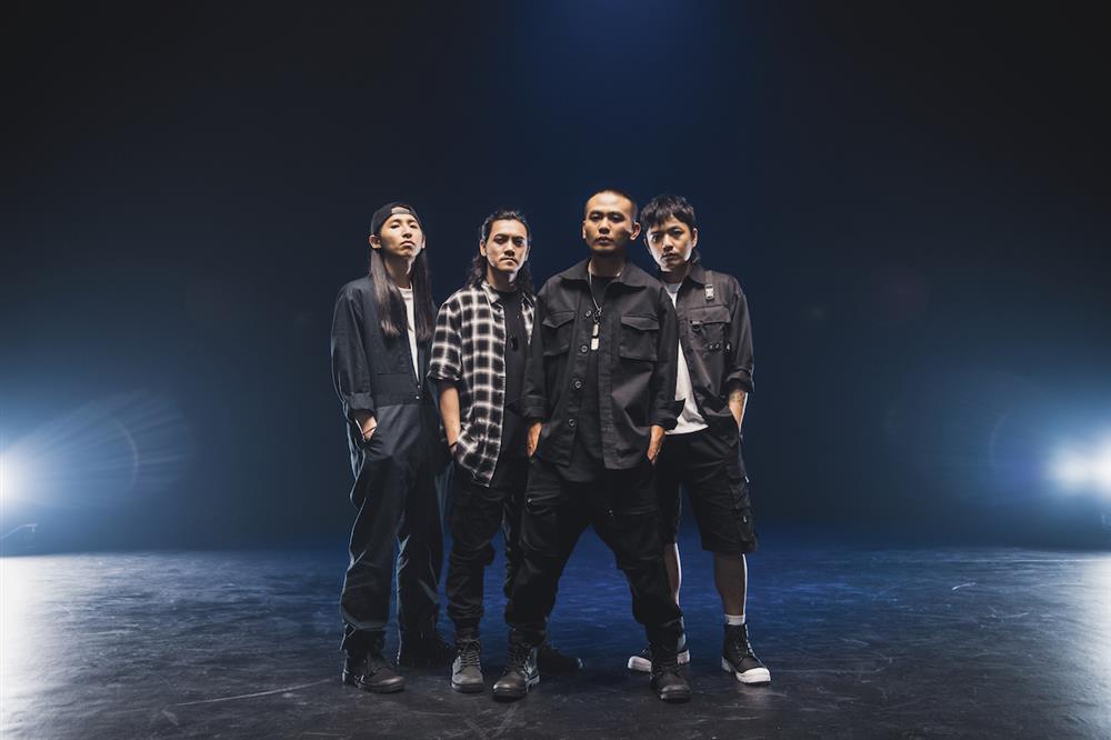 演出藝人／滅火器