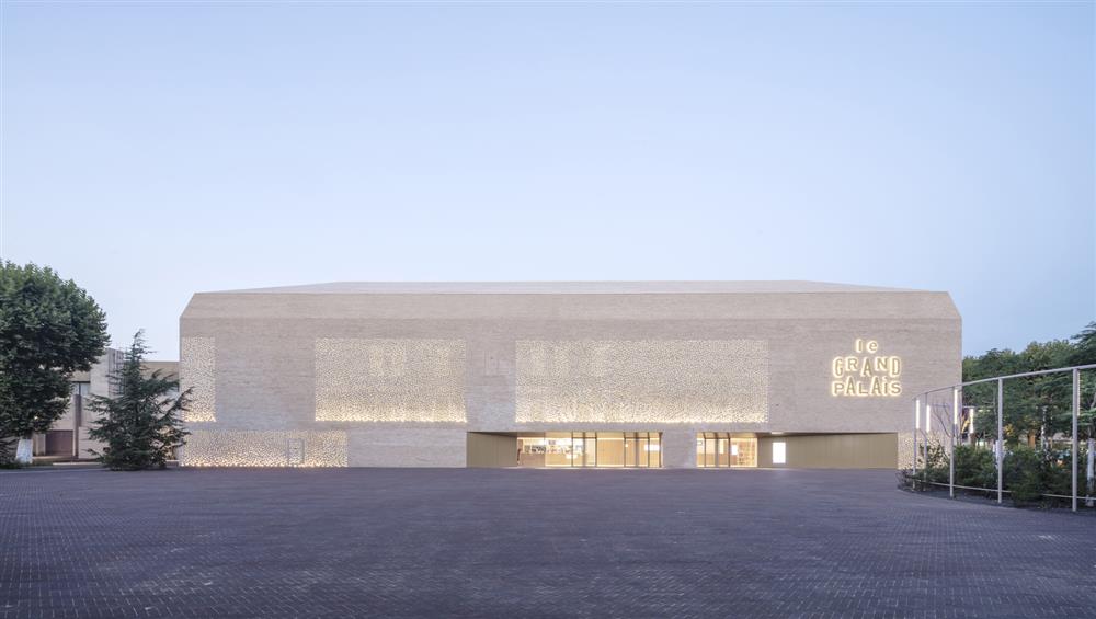 CCA_05_vue_du_cin‚ma_depuis_le_sud_-_photo_Luc_Boegly CCA_05_vue_du_cin‚ma_depuis_le_sud_-_photo_Luc_Boegly