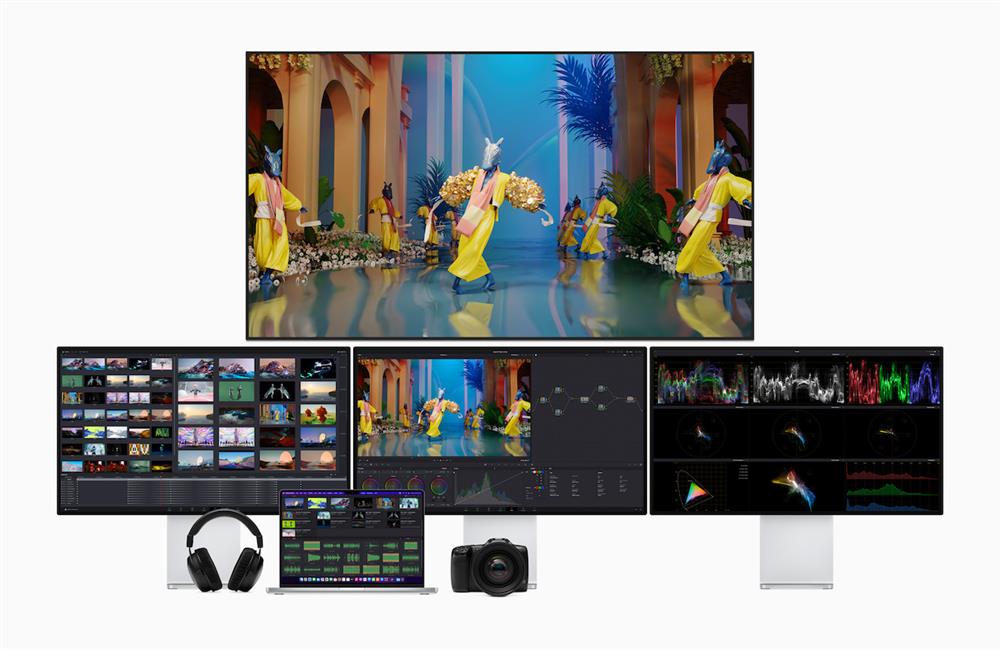 Apple_M1-Pro-M1-Max_Connectivity_10182021 Apple_M1-Pro-M1-Max_Connectivity_10182021