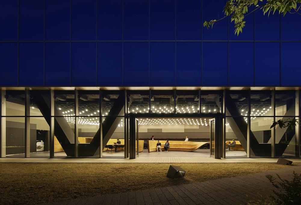 2fe46ade4356b7628690a4ac7fa16b41_2048w