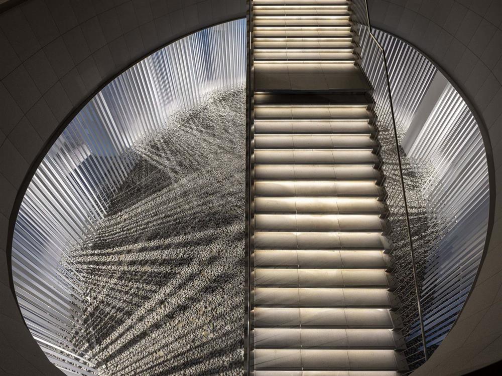 10_Shadow In Motion_06 10_Shadow In Motion_06