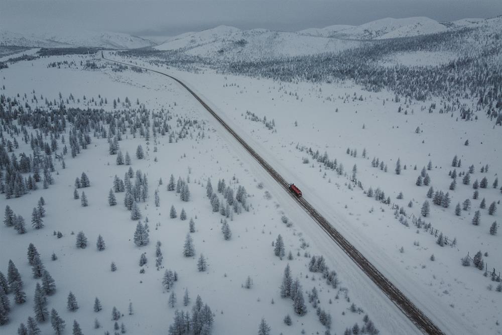 01-©-Emile_Ducke-Kolyma_-_Along_the_Road_of_Bones