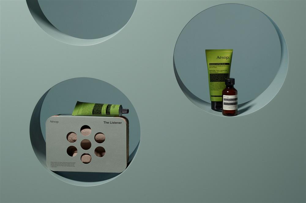 【產品圖】2021-2022 年度禮盒 The Listener 傾聽者 NT2,300