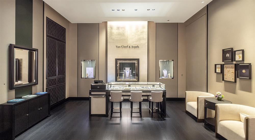 Van Cleef & Arpels梵克雅寶微風信義旗艦店_2