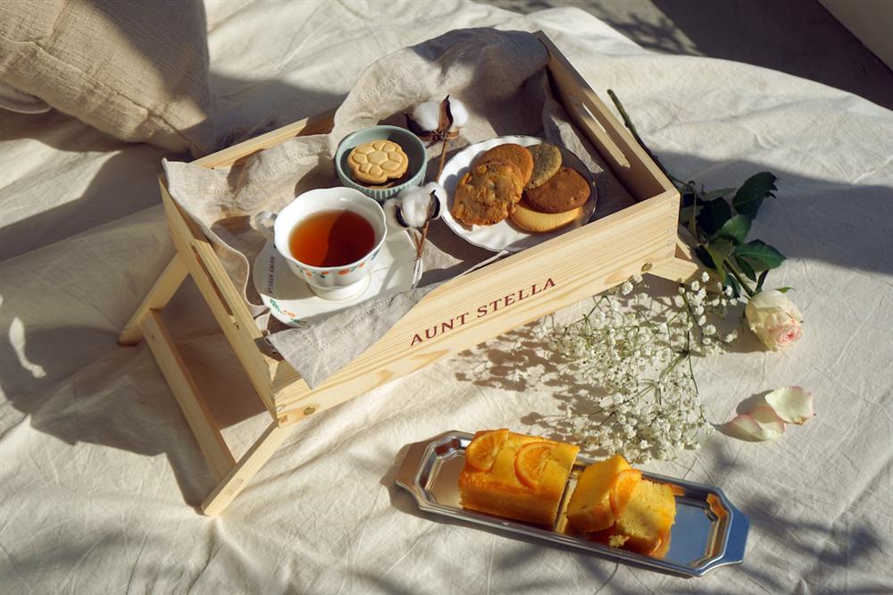 02 Aunt Stella質感松木造型禮盒送禮自用兩相宜，在品嚐美味之餘也能提升居家生活品質。