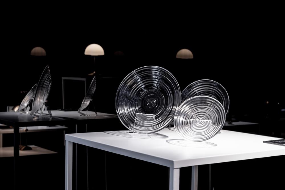 202107. 金點設計展參展作品「餘波 玻璃餐盤」。攝影：黑鳥音像拷貝