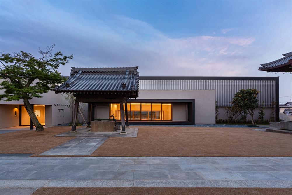 IZY Kindergarten and Nurserykhb409-20101-1