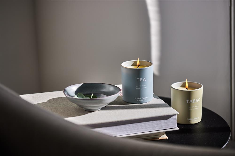 (群)Miller Harris 午後伯爵+巴黎菸草香氛蠟燭220g_NT$2200 (群)Miller Harris 午後伯爵+巴黎菸草香氛蠟燭220g_NT$2200