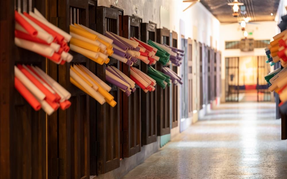 2021舊監青年旅店-角頭體驗房廊道(同心圓設計‧影提供)