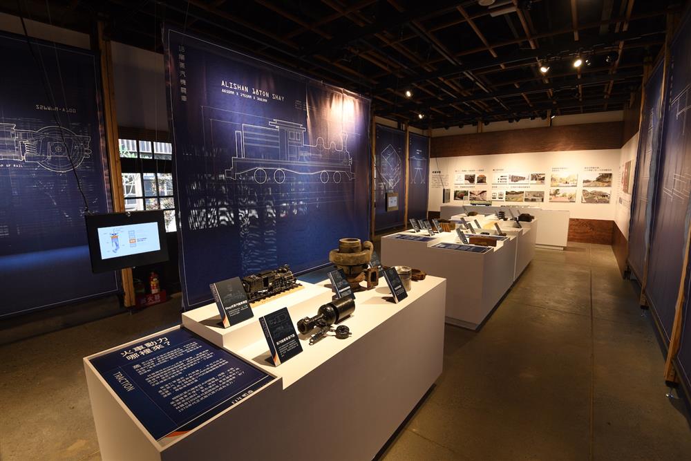 百年鳴森特展_土木、機械工藝的藍曬圖呈現林鐵文獻盤點成果