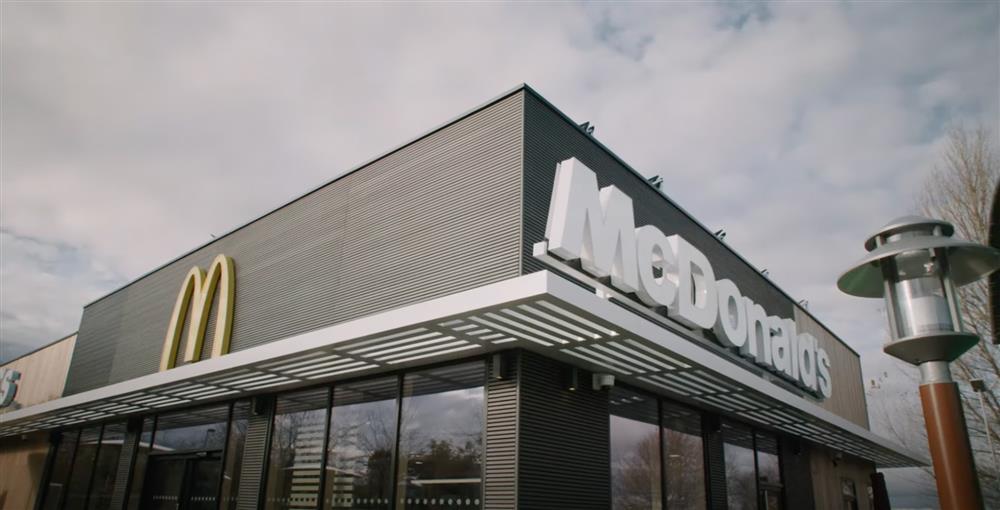 麥當勞英國開設第一間「淨零碳排」門市