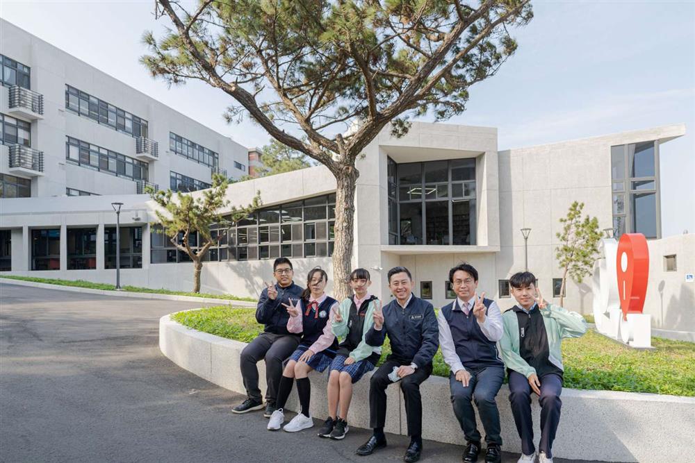 新竹成德高中_01-1500