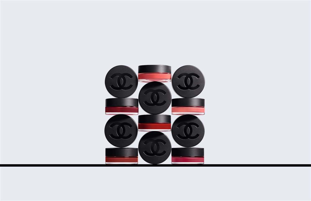 香奈兒1號紅色山茶花唇頰蜜情境圖_3 香奈兒1號紅色山茶花唇頰蜜情境圖_3