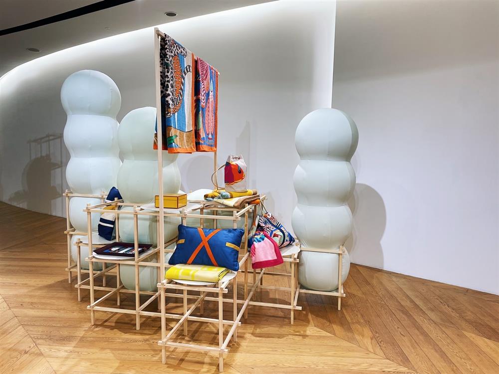 S__40394765 S__40394765