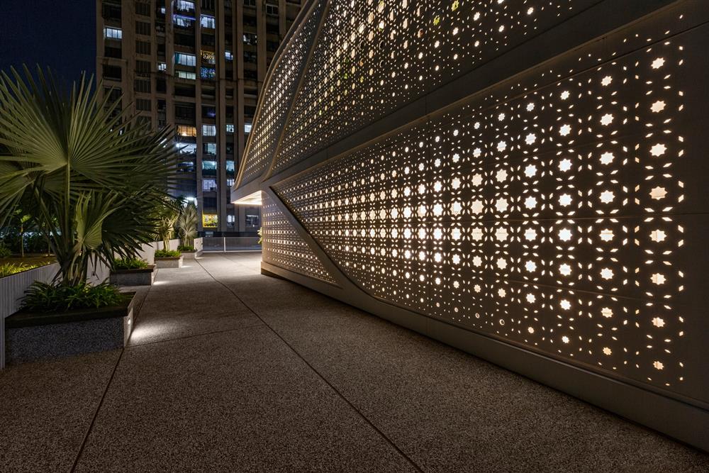 Ismaili Jamatkhana & Community Centre005