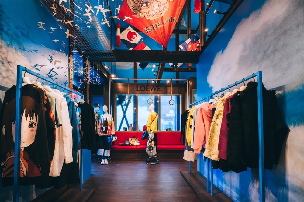 2022LOEWE x 《神隱少女》原宿快閃店2