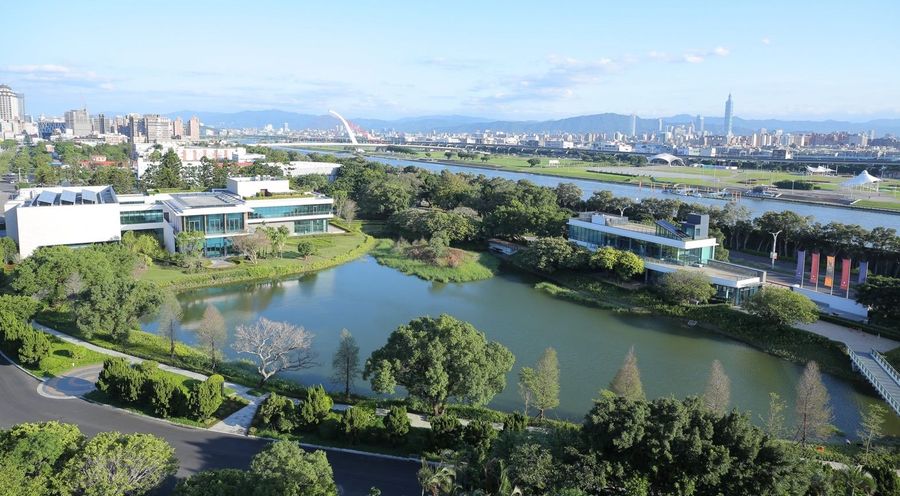 35902240-71a2-4e52-8728-03b97e9b7c91