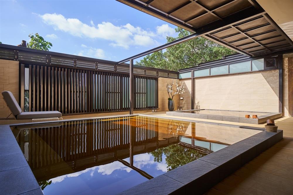 「沐天澤」大眾裸湯