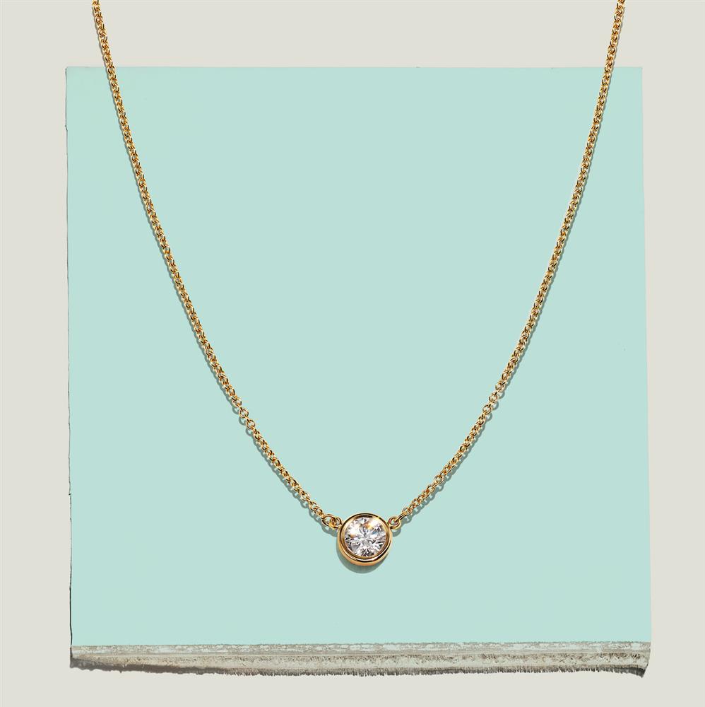 Tiffany Elsa Peretti Diamonds by the Yard 18K金鑲鑽項鍊 NT$31,000起 (0.05克拉) Tiffany Elsa Peretti Diamonds by the Yard 18K金鑲鑽項鍊 NT$31,000起 (0.05克拉)