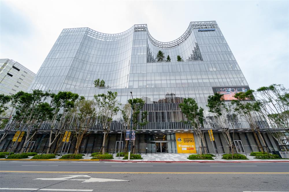 20222. 二號店舖選址於有「台灣的秋葉原」之稱的忠孝新生商圈。(圖片由DON DON DONKI提供)