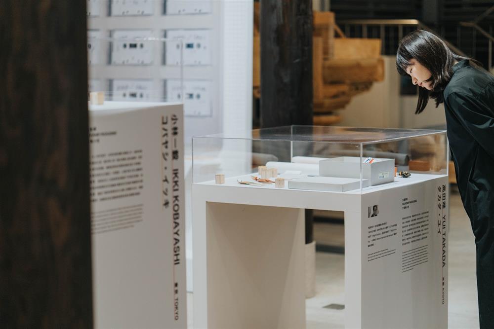 中島glab展覽Traveling & Hugging 19