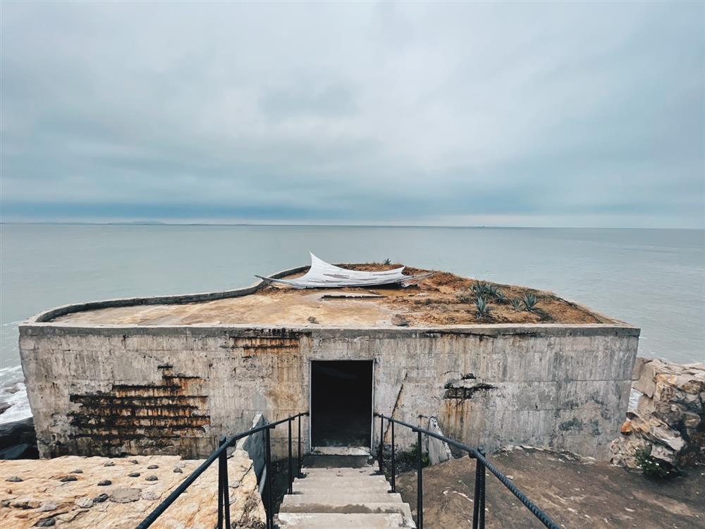 南竿53據點 鋼琴建物Roof_共感地景創作_《折射島》S__83197958 南竿53據點 鋼琴建物Roof_共感地景創作_《折射島》S__83197958
