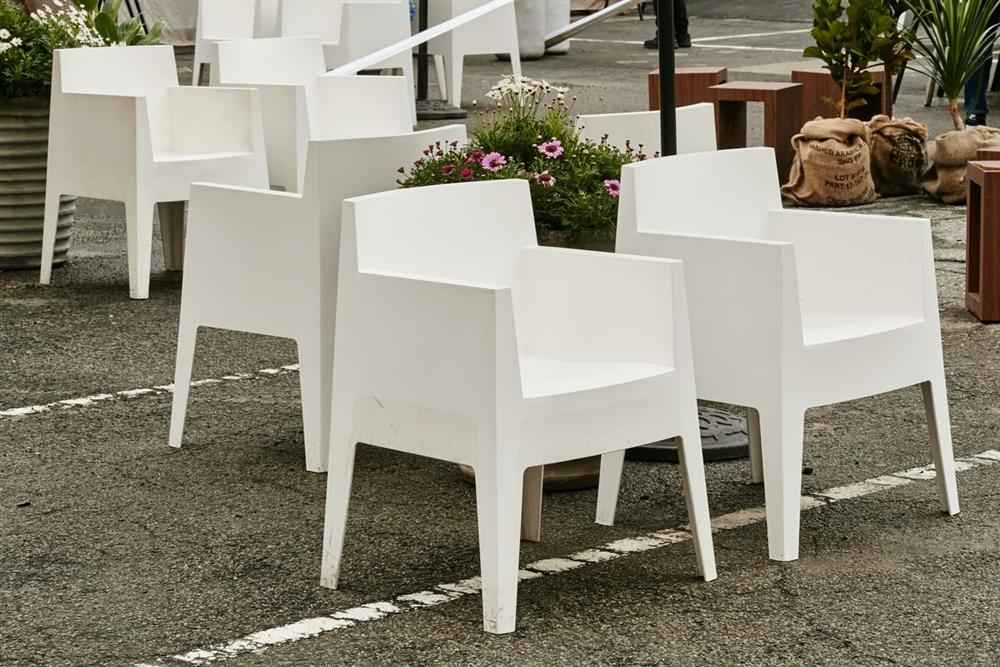 理仁美感聚落四處散落理仁建設收藏藝術品，讓美走入自然生活中_2