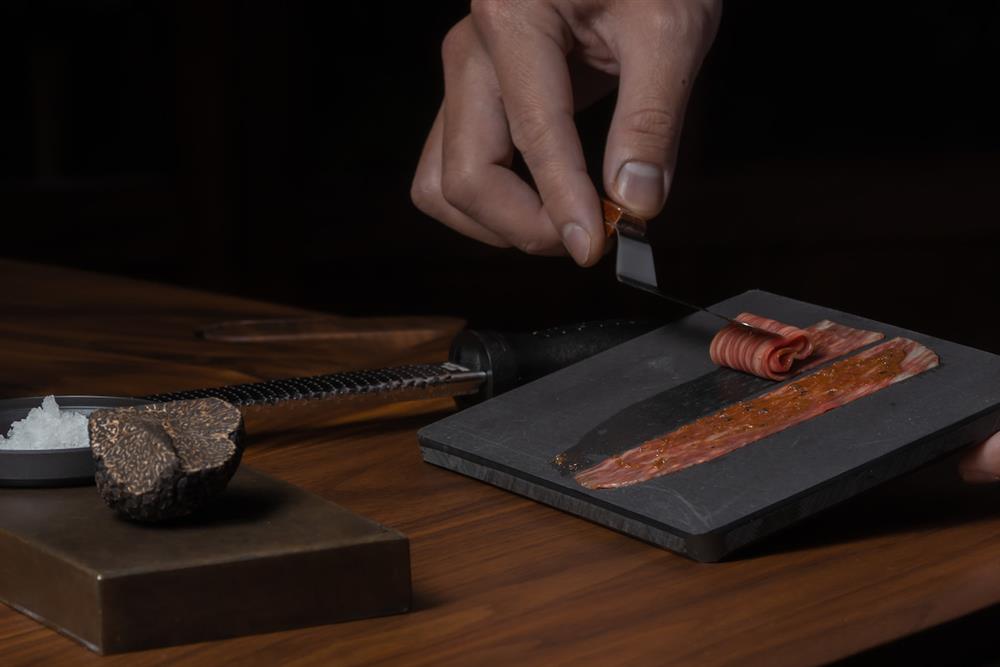 Mad by Le Kief_A5和牛生牛肉捲_Wagyu roll with fermented truffle