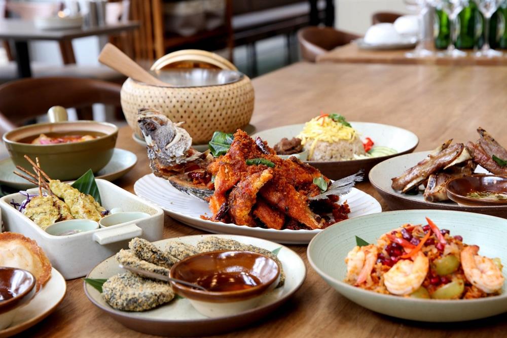 6.「初泰PIKUL」首波主打30款道地泰菜,平日有商業午餐方案,也提供2_8人套餐選擇。 6.「初泰PIKUL」首波主打30款道地泰菜,平日有商業午餐方案,也提供2_8人套餐選擇。