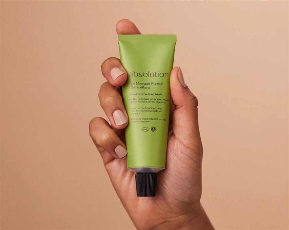 absolution極致淨化亮采面膜 50ml  NT$1,200(情境圖4) absolution極致淨化亮采面膜 50ml  NT$1,200(情境圖4)