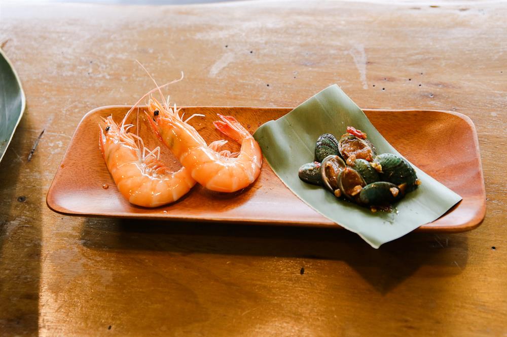 鮮甜冰熟蝦、醃漬小九孔