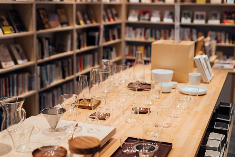 小檔◎圖9、引進桃竹苗區最齊全、新竹之光的TG「臺灣玻璃 × 深澤直人」設計商品與禮盒組。