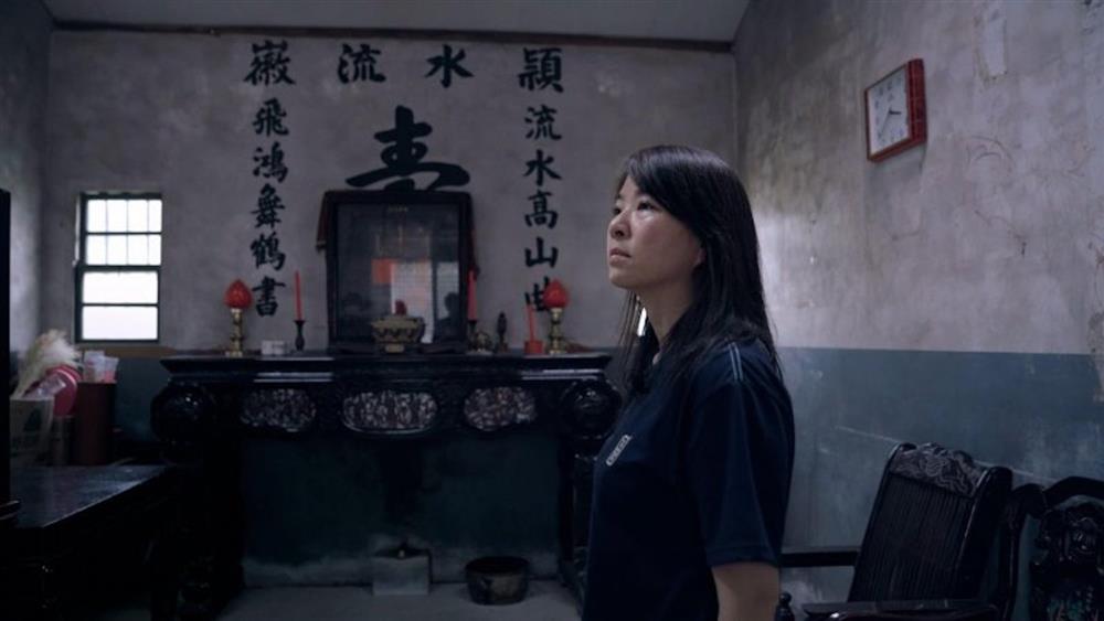 6.深受傳統觀念束縛的MOMO。（圖片提供後場音像紀錄工作室）