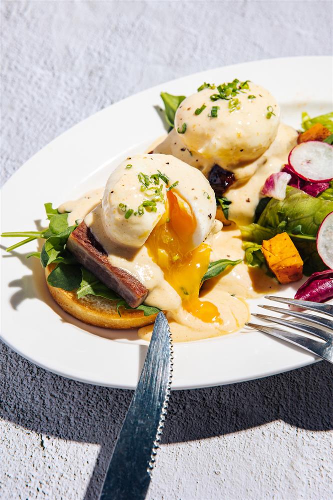 新米食品牌 EATMI 打造餐桌「米」冒險，開啟無麩飲食新浪潮_世界地球日聯名餐點_TAMED FOX_鹽趜叉燒班尼迪克蛋堡