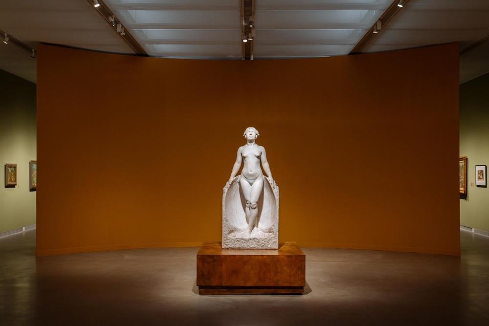 高美館《光──臺灣文化的啟蒙與自覺》展場一景。_2