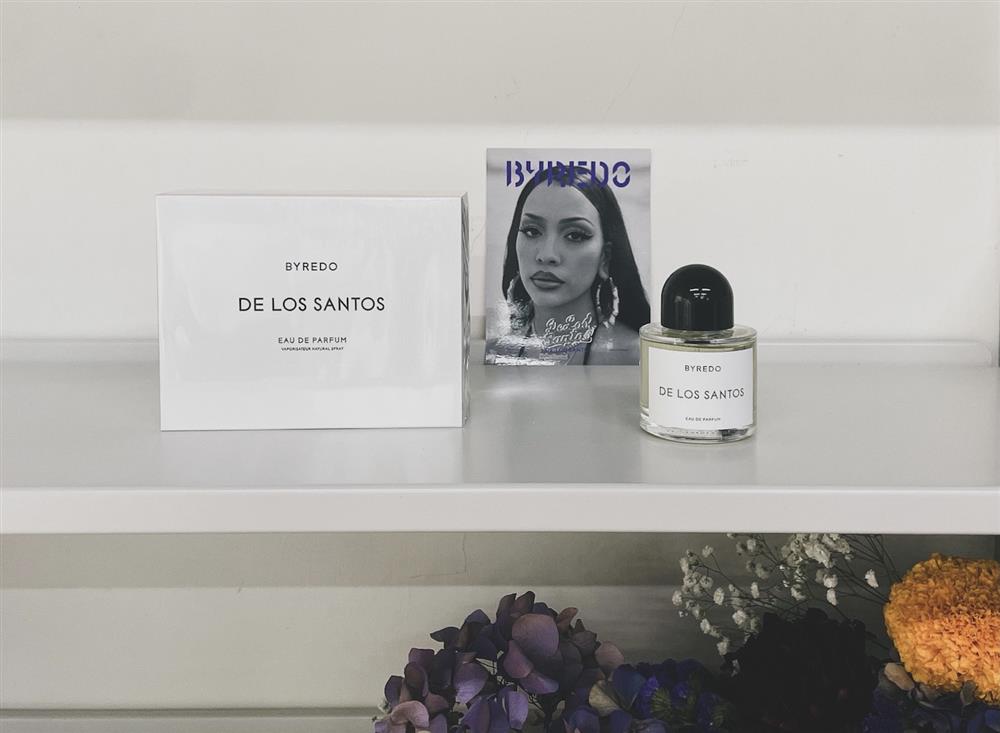 EF2A4D75-82FB-420C-BDB1-D7B47E808770 EF2A4D75-82FB-420C-BDB1-D7B47E808770