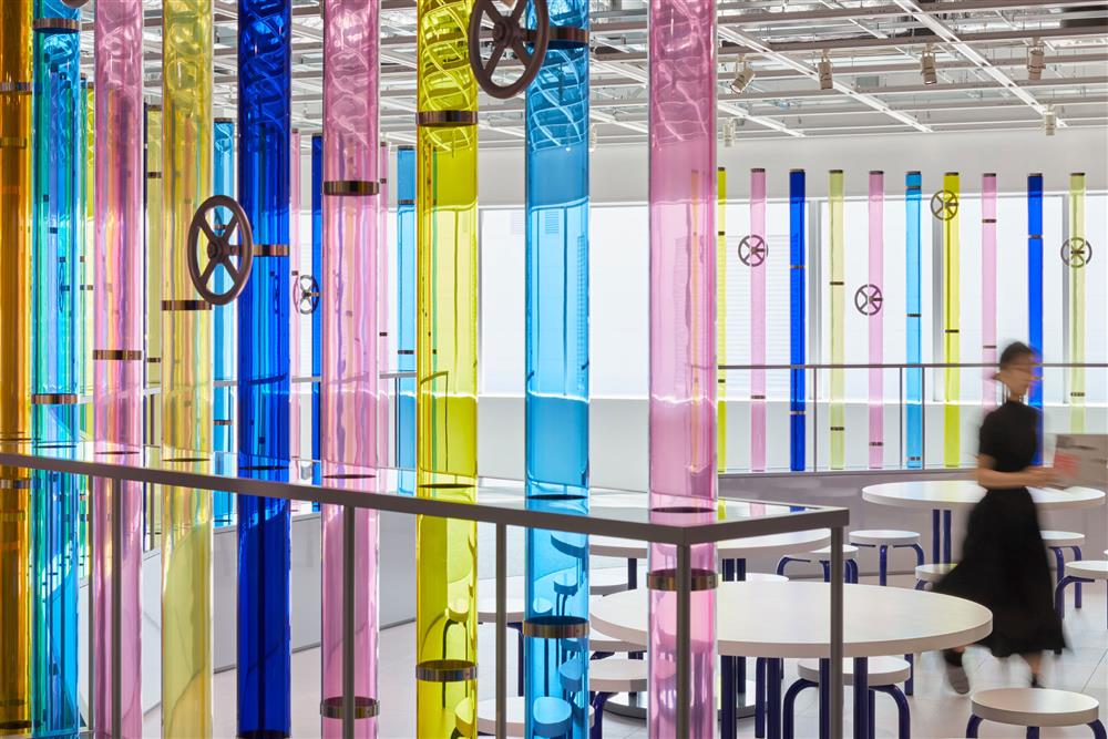 SHISEIDO BEAUTY PLAYGROUND
SHISEIDO BEAUTY PLAYGROUND